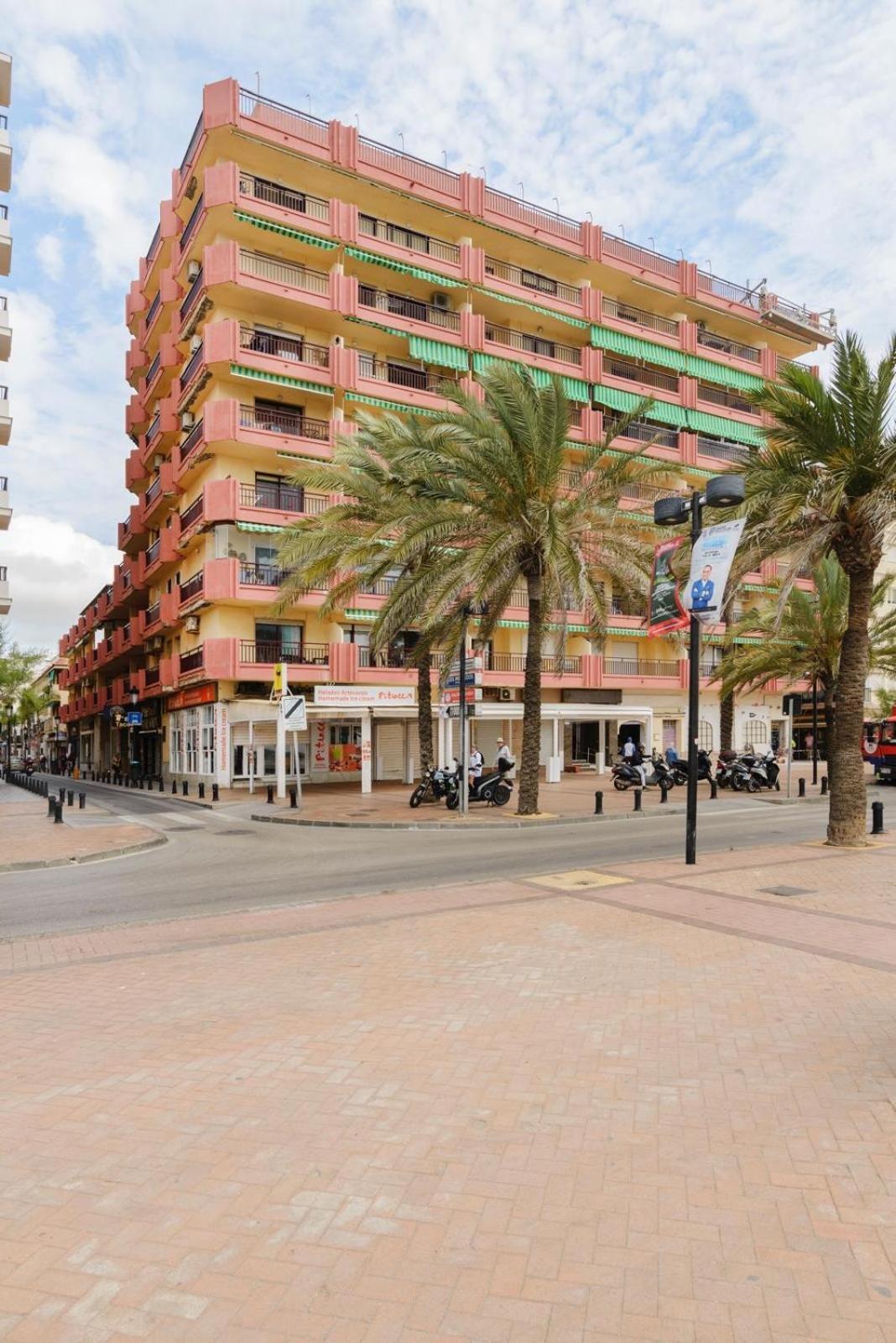 Apartamento Primera Linea De Playa Fuengirola Kültér fotó